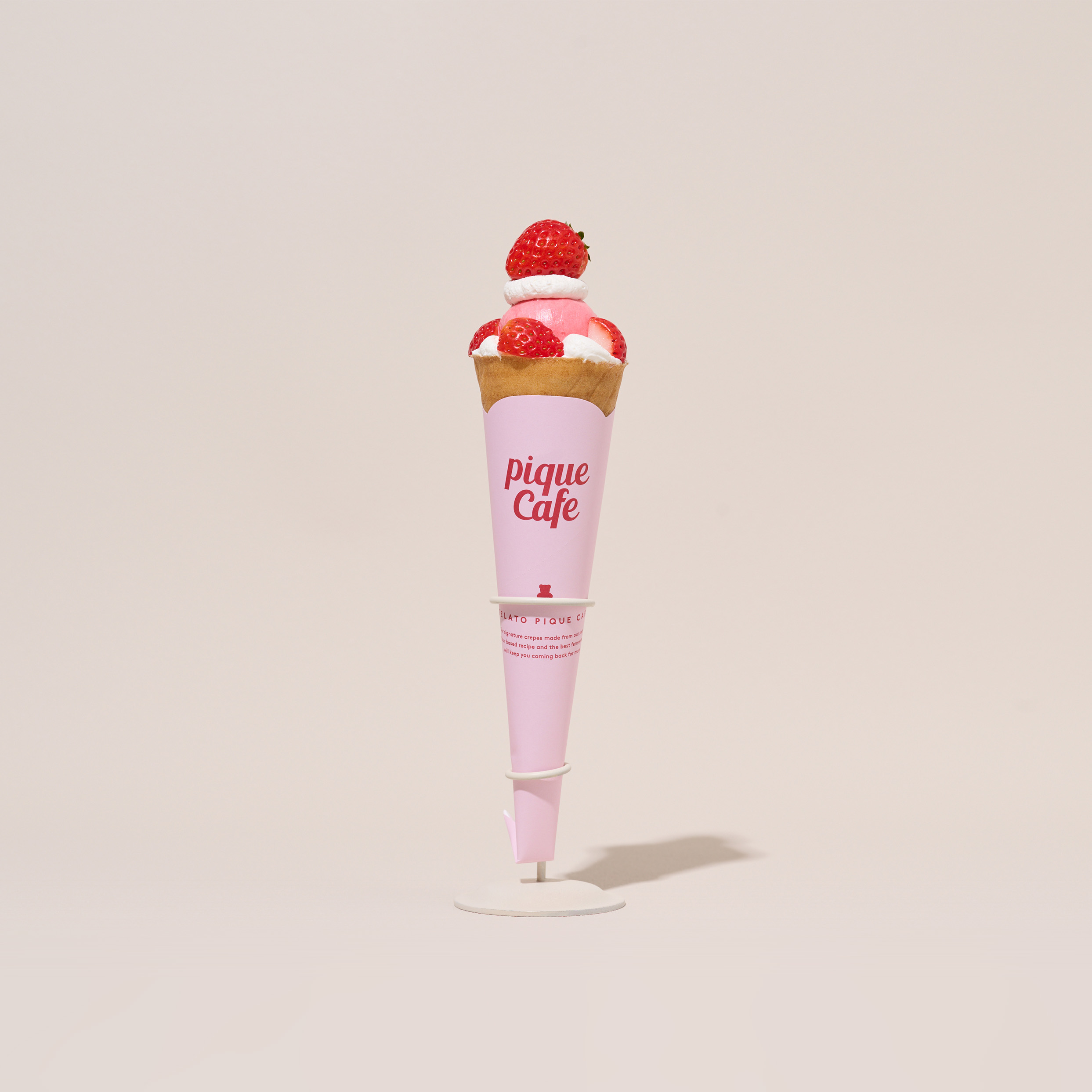 B1F【ジェラート ピケ カフェ】STRAWBERRY